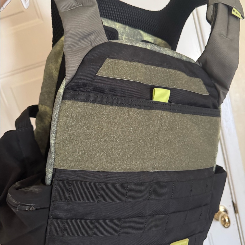 5.11 Tactical Black Cell Phone Holder . NO WEIGHTS INCLUDED